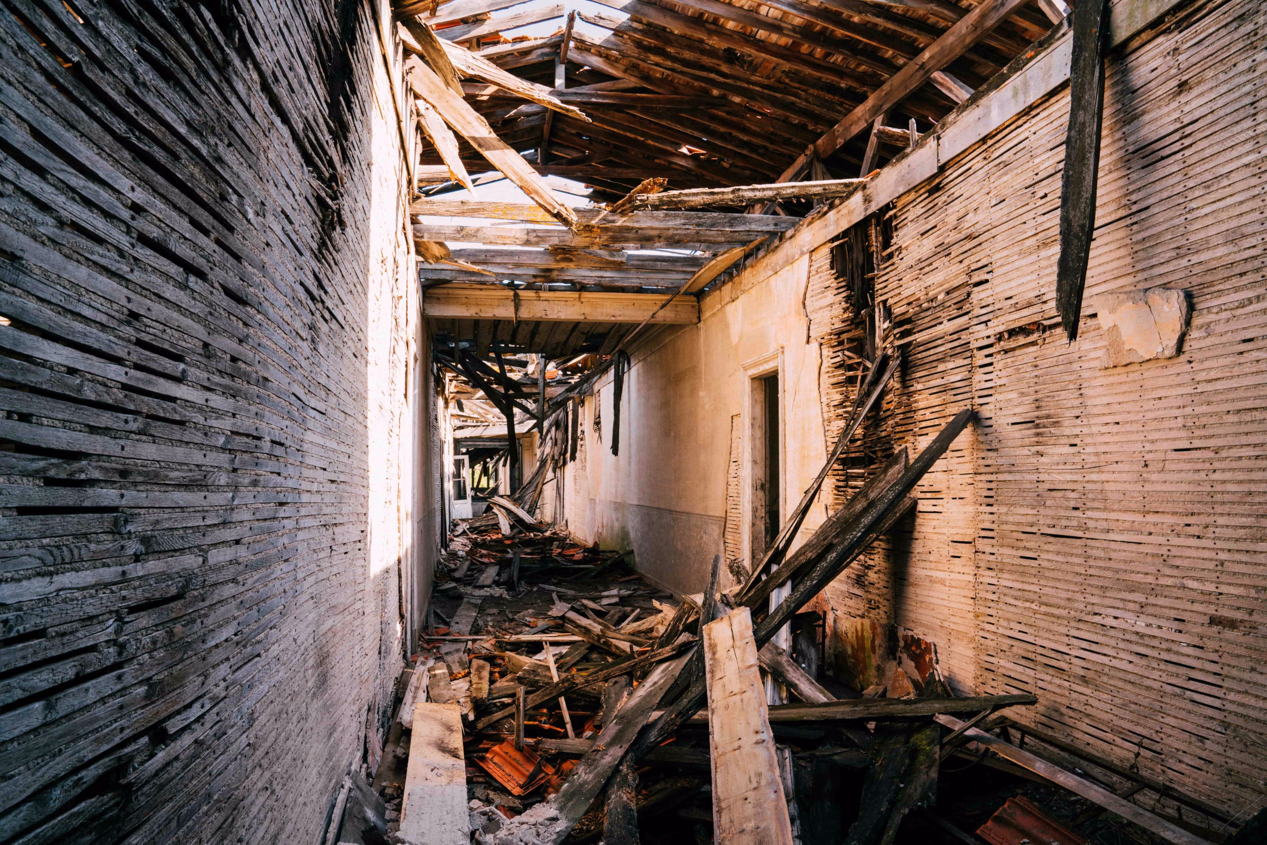 pexels-faruktokluoglu-16105712 (2) Disaster Restoration in Spring Hill FL